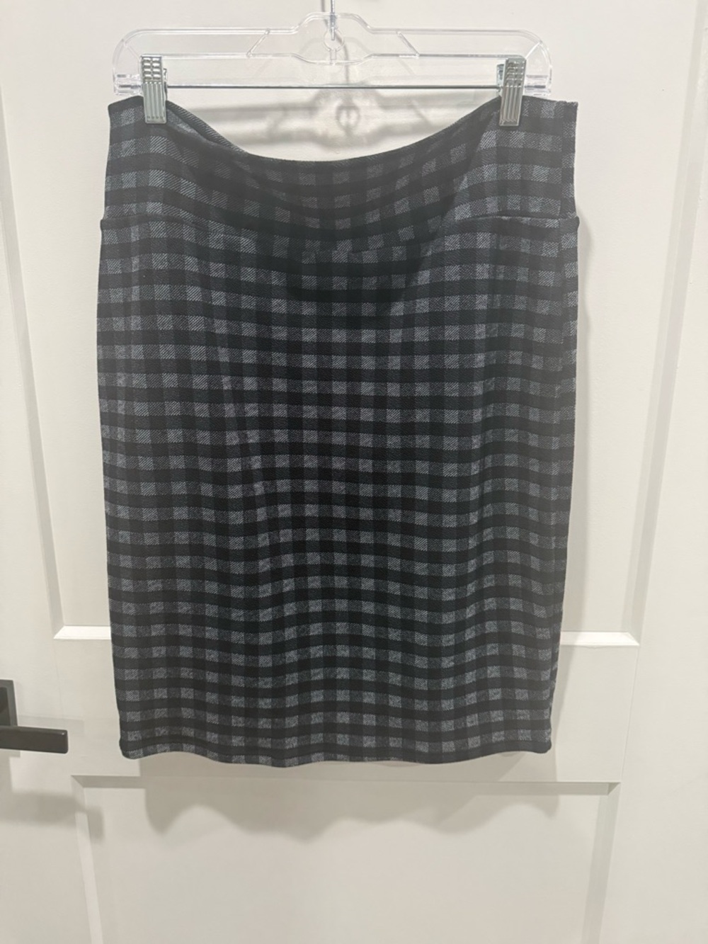 LuLaRoe Black and Gray Plaid Gingham Pencil Skirt Size XL